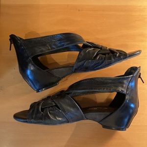Everybody by BZ Moda black sandals, sz 39